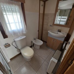 Baño invitados